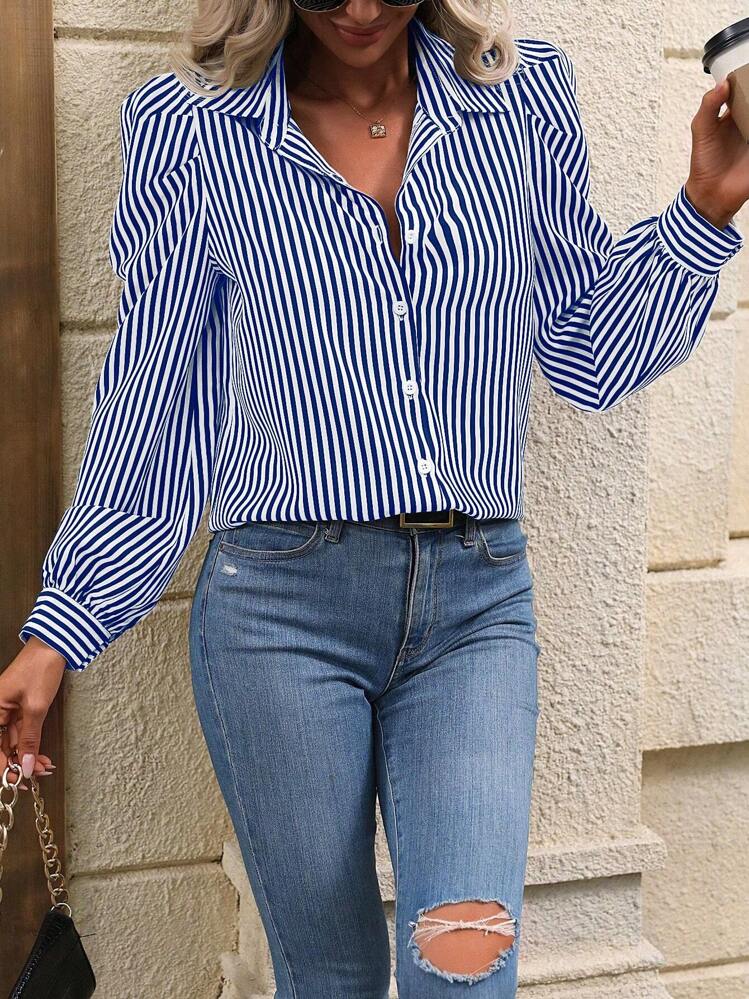 SHEIN Essnce Camisa con estampado de rayas con botón delantero