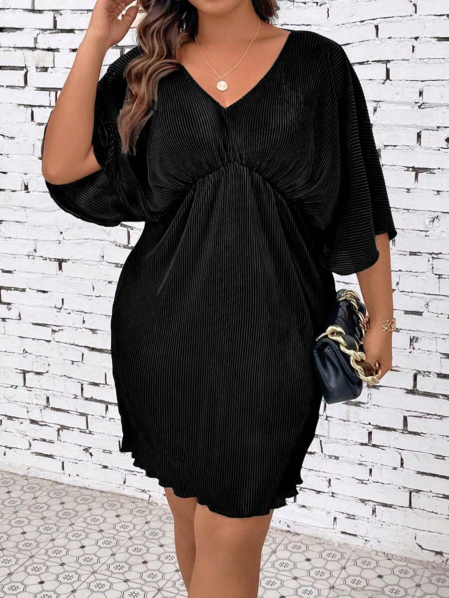 SHEIN Clasi 大碼蝙蝠袖木耳邊洋裝 - 黑色 - 查看 1