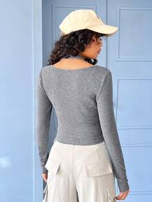 SHEIN EZwear 前紐扣繞頸短款T恤 - 灰色 - 查看 2