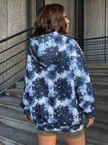 RueChic Tie Dye Butterfly & Letter Graphic Drop Shoulder Drawstring Hoodie - Dark Grey - View 2