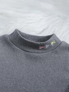 SHEIN 女小童2入組小高領刺繡蝴蝶結圖案T恤 - 彩色 - 查看 5