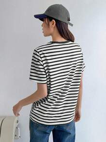 DAZY Striped Print Tee