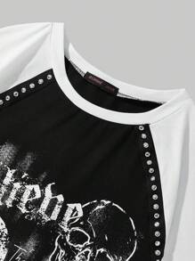 ROMWE Grunge Punk Punk Patchwork Contrast Color Skull Fuzzy Print Rivet Detail Loose Women T-Shirt, Music Festival - Black and White - View 3