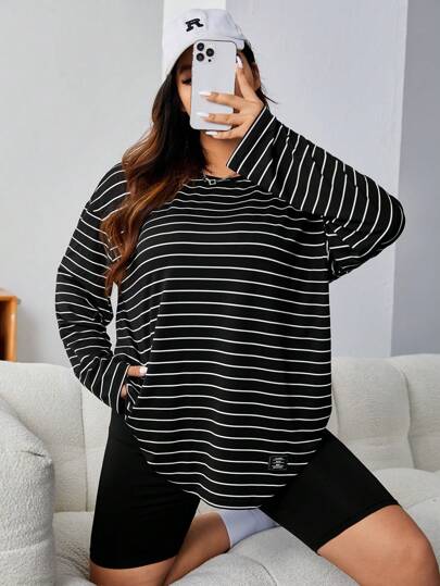 SHEIN EZwear Plus Striped Print Drop Shoulder Tee