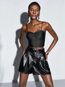 BizChic 素色吊帶上衣&褶皺PU皮革短褲 - 黑色 - 查看 4