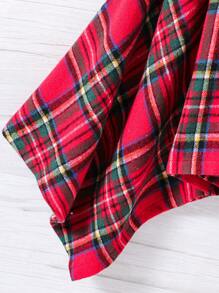SHEIN Tween Girl Plaid Fuzzy Trim Hooded Poncho Overcoat - Red - View 4