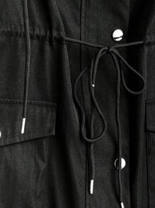 SHEIN LUNE 大碼腰部抽繩翻蓋細節連帽夾克背心 - 黑色 - 查看 5