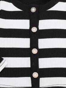 SHEIN 女孩嬰兒條紋圖案T恤和短褲&前紐扣T恤 - 黑與白 - 查看 3