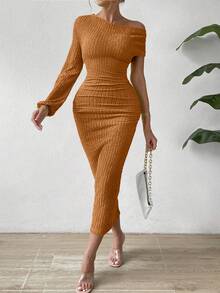 Allurite 素色不對稱領緊身洋裝 - 棕色 - 查看 6