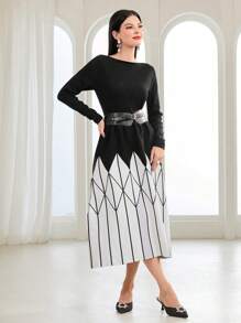 Modelyn 素色套頭毛衣和撞色幾何圖案針織短裙不附腰帶 - 黑色 - 查看 3