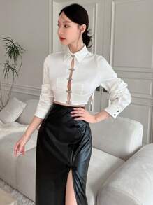 EastFlair Solid Hook & Eye Front Crop Shirt - White - View 4