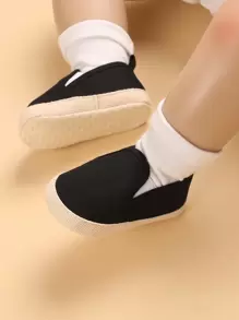 Scarpe in tela stile coreano antiscivolo unisex per bambini, adatte per la primavera e l'autunno, con suola morbida, idonee per bambini da 0 a 1 anno