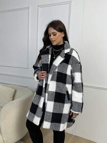 SHEIN CURVE+ Hơn Họa tiết kẻ sọc trâu Thả vai Áo khoác Teddy - màu đen - Xem 3