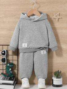 SHEIN Baby Boys Letter Patched Detail Hoodie & Sweatpants
