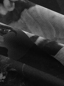 SHEIN MOD Figure Graphic Bandana Hem Cami Top