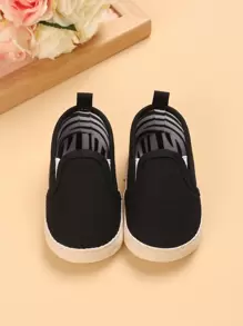 Scarpe in tela stile coreano antiscivolo unisex per bambini, adatte per la primavera e l'autunno, con suola morbida, idonee per bambini da 0 a 1 anno