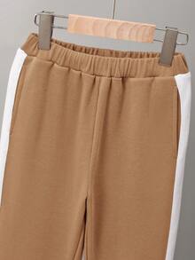 SHEIN Cậu bé Tween Đồ họa Chữ cái Khối màu Áo Hoodie & Quần thể thao - Màu Khaki - Xem 3