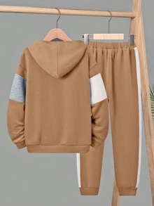 SHEIN Cậu bé Tween Đồ họa Chữ cái Khối màu Áo Hoodie & Quần thể thao - Màu Khaki - Xem 2