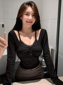 DAZY 纯色蕾丝边褶饰紧身胸衣短款 T 恤外出上衣长袖女式上衣