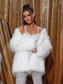 Allurite Mở Mặt trước 	
Fuzzy áo - trắng - Xem 5