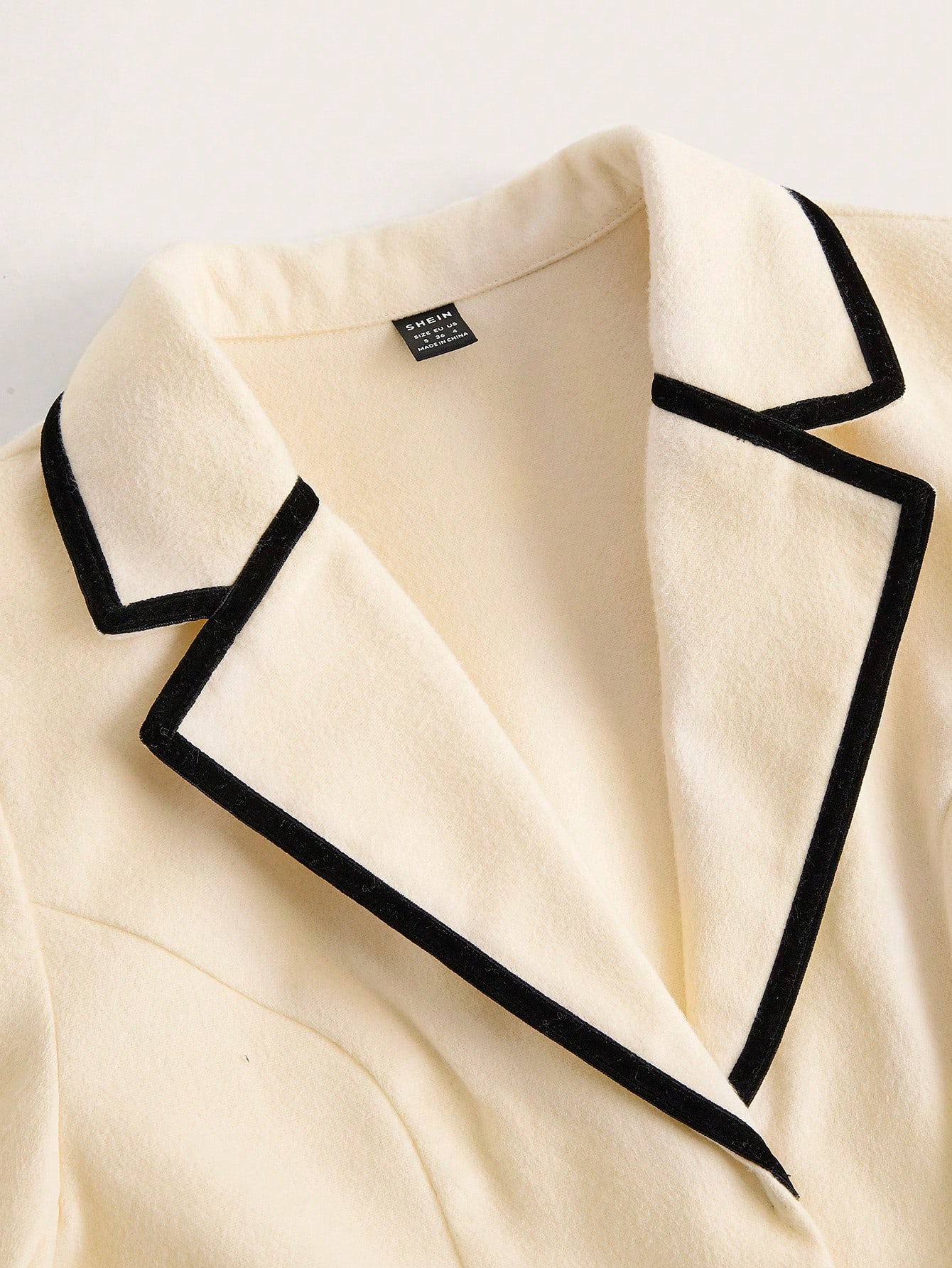 Vintamour معطف سترة قصير بتصميم تباين طرف فاخر ملا...