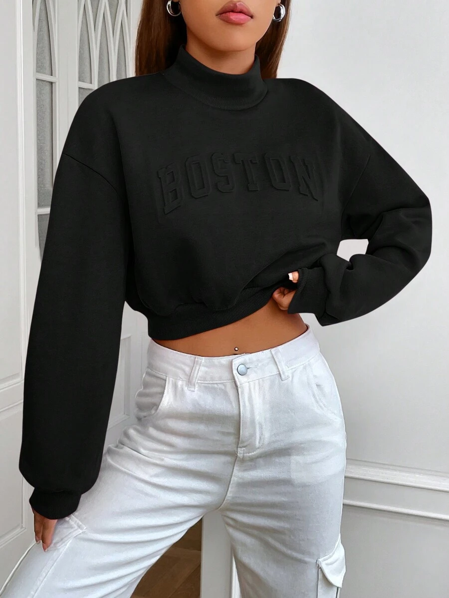 SHEIN EZwear Áo nỉ chui đầu cổ khoét vai in chữ nổi, áo dài tay cho mùa thu/đông - màu đen - Xem 1
