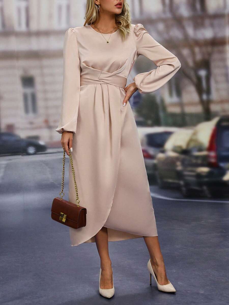 SHEIN Clasi 纯色裹身下摆缎面长款女装 - 卡其色 - 查看 1