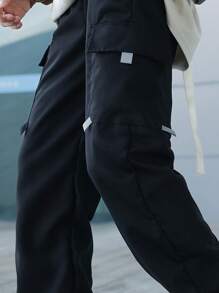 SHEIN Tween Boy Flap Pocket Side Chain Detail Cargo Pants - Black - View 3