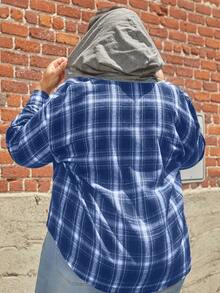 SHEIN CURVE+ 大碼格紋印花落肩袖抽繩連帽襯衫 - 藏蓝色 - 查看 4