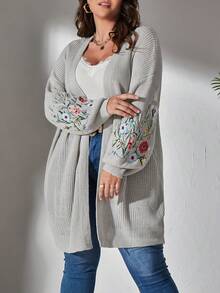 SHEIN CURVE+ 大碼花卉刺繡落肩袖開襟開衫 - 淺灰色 - 查看 6