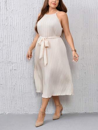 SHEIN Privé Plus Enfärgat Bälte Linne Klänning