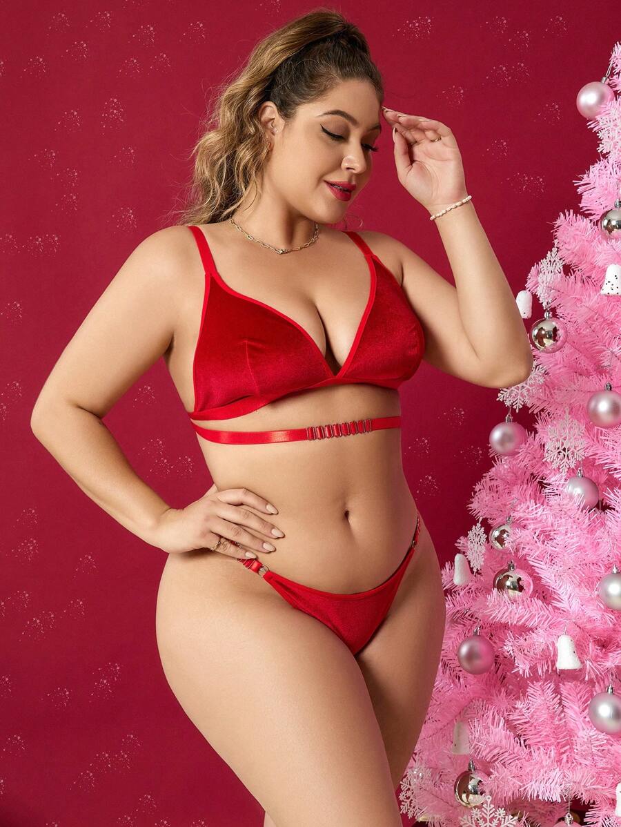 Plus Size Cut-Out Bra & Panty Lingerie Set - Red - View 1