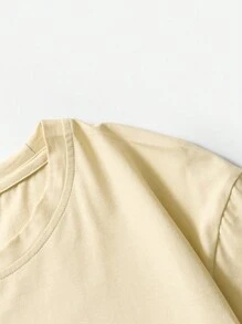 ROMWE MEN Anime Guys Figure & Slogan Graphic Tee - Yellow - View 3