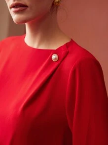 MOTF PREMIUM PEARL BUTTON BLOUSE - Red - View 3