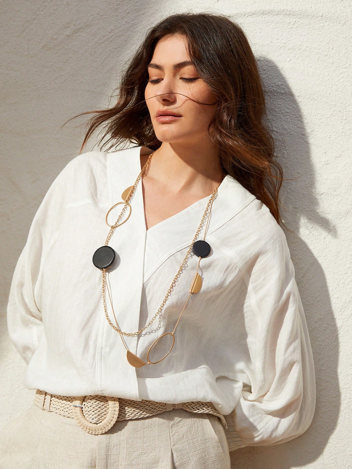 قلادة نسائية طويلة يدوية الصنع – طبقة مزدوجة بتصمي...