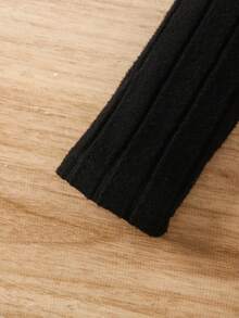 SHEIN 女小童格紋印花荷葉邊小高領T恤和格紋印花半身裙 - 黑與白 - 查看 6