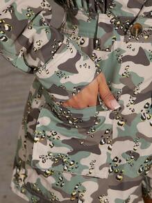 Hauture Camo Print Flap Pocket Lapel Romper
