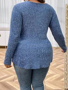 SHEIN CURVE+ Plus Button Detail V Neck Peplum Tee - Multicolor - View 2