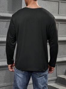 Manfinity Homme 男士大码缺口領T恤 - 黑色 - 查看 2