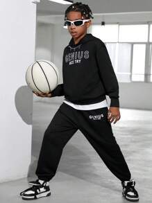 Cậu bé Tween Đồ họa Chữ cái Áo Hoodie & Quần thể thao - màu đen - Xem 1