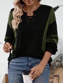 SHEIN LUNE 休閒繫帶 金屬氣眼撞色女士T恤 - 彩色 - 查看 6