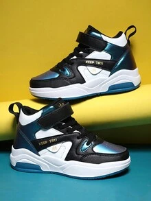 孩子們舒服的時尚運動鞋