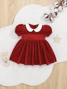 SHEIN Baby Girl Contrast Collar Puff Sleeve Smock Dress for Christmas - Burgundy - View 1