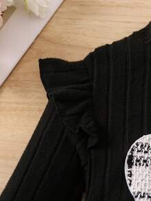 SHEIN 女小童格紋印花荷葉邊小高領T恤和格紋印花半身裙 - 黑與白 - 查看 4