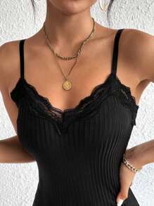 SHEIN Frenchy 對比色蕾絲修飾,深v領穀物料背心上衣 - 黑色 - 查看 5