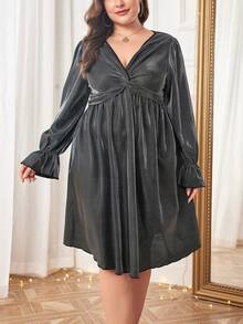 SHEIN LUNE 大碼前扭結荷葉袖洋裝 - 銀色 - 查看 3