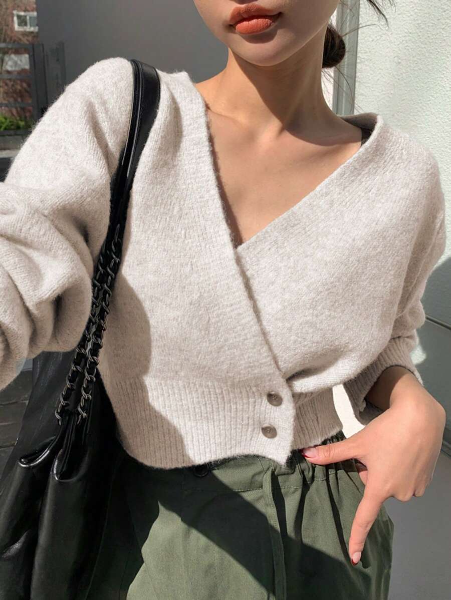 DAZY 前扣落肩短款开衫、长袖上衣 - 米色 - 查看 1