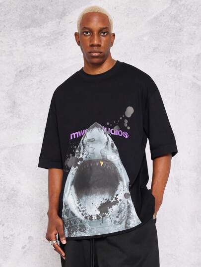 SUMWON 带鲨鱼图案的超大 T 恤