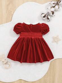SHEIN Baby Girl Contrast Collar Puff Sleeve Smock Dress for Christmas - Burgundy - View 2