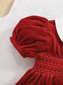 SHEIN Baby Girl Contrast Collar Puff Sleeve Smock Dress for Christmas - Burgundy - View 3